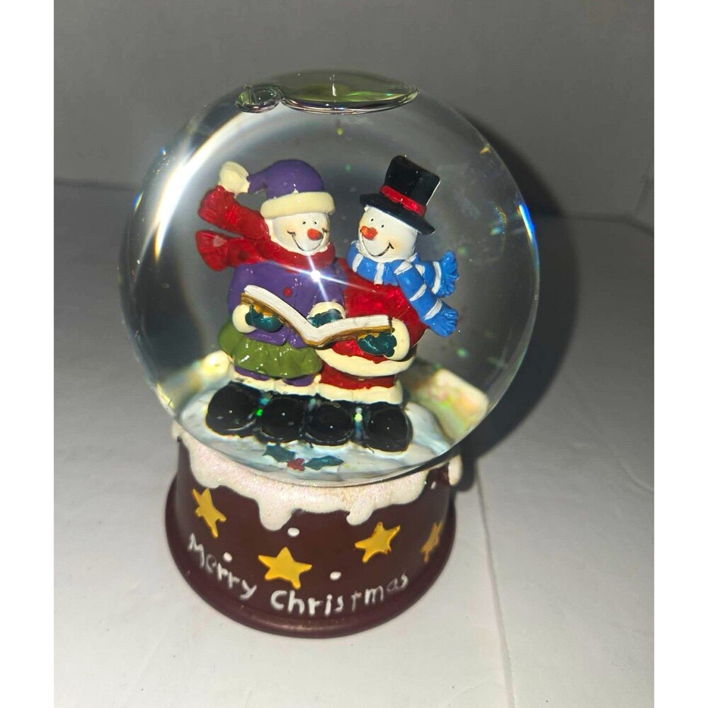 Home for the Holidays Christmas Snowmen Snow Globe